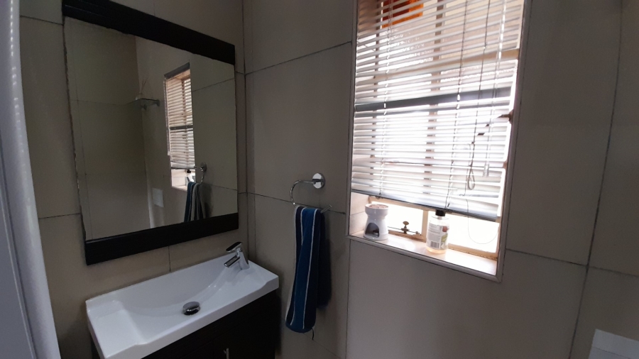 3 Bedroom Property for Sale in Safari Gardens North West